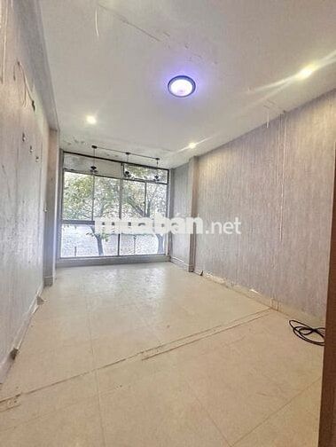 Mặt bằng trệt 2 lầu đường Bờ Hồ Huỳnh Cương chỉ 9 triệu