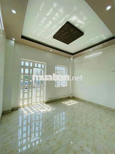 Mặt bằng trệt lầu 4PN đường Nguyễn Văn Cừ