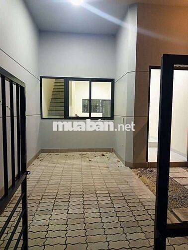 Cho thuê nhà liền kề mới xây Bình Chuẩn