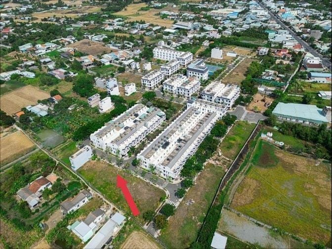 Nền nhà phố khu dân cư thắng lợi 
