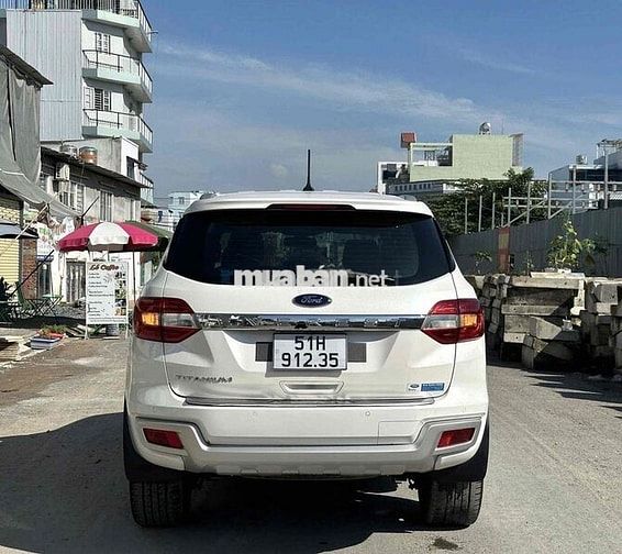 Ford Everest 2.0Titanium 4x2 2021 - 78000km