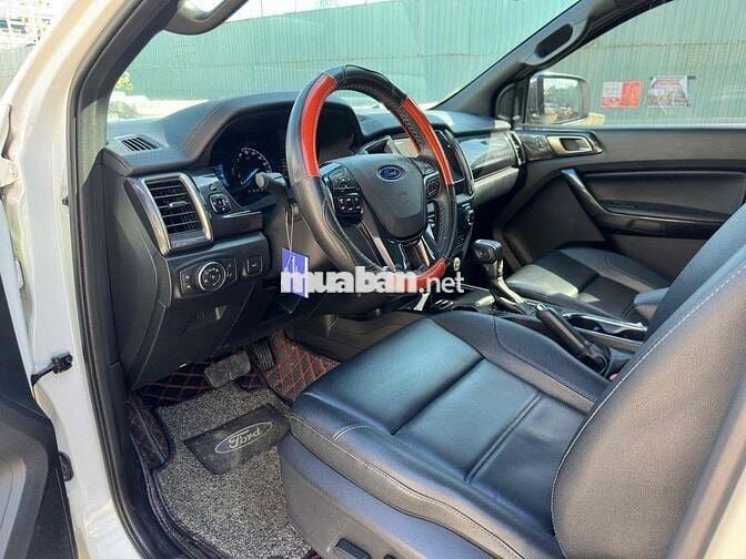 Ford Everest 2.0Titanium 4x2 2021 - 78000km