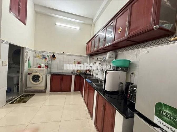 Nhà phố Trần hoà, oto 7chỗ đỗ cửa, 4tầng 42m2 chỉ có 7,2 tỷ. Ko ngập