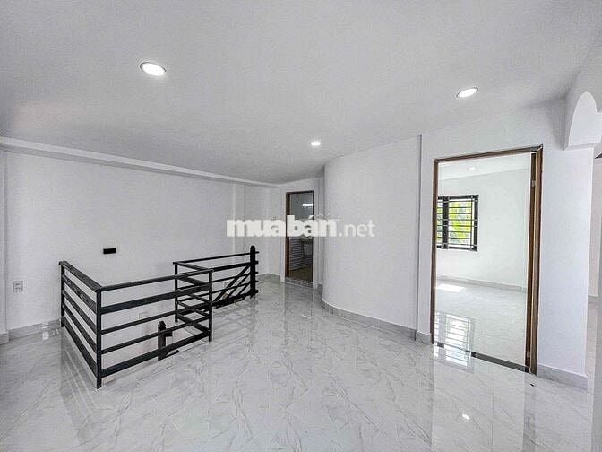 Nhà sân vườn 10x15m hẻm Số Đỏ - Cồn Khương