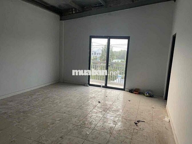 cho thuê kho xưởng mặt tiền Lê Minh Xuân