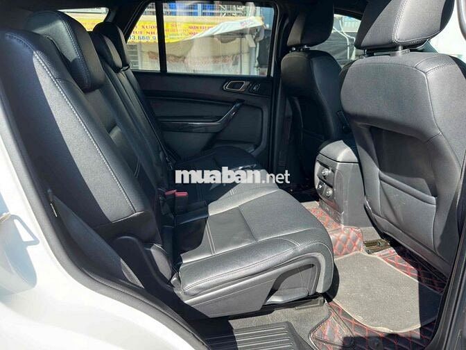 Ford Everest 2.0Titanium 4x2 2021 - 78000km