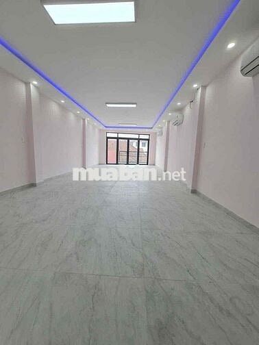 VĂN PHÒNG MẶT TIỀN - 5 x 22 - 3 LẦU - TRỐNG SUỐT - THANG MÁY
