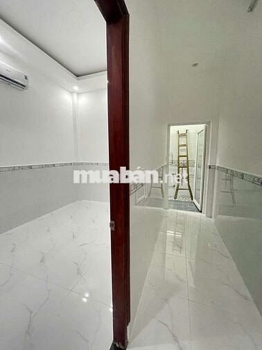 Nhà mới 3pn 3 máy lạnh KDC Hàng Bàng , gần Đh Y Dược