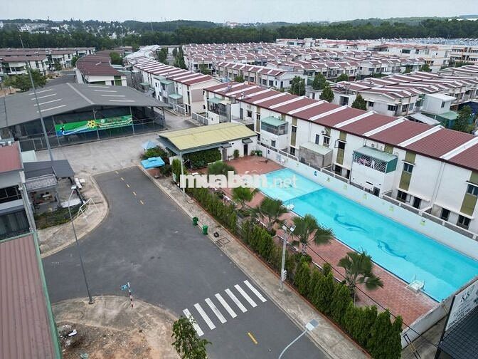 Bán gấp căn Shophouse 2 tầng 85m2 tại KĐT Oasis City, Giá 1,7 tỷ