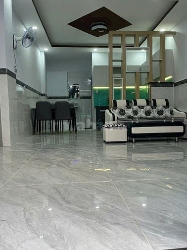 Bán nhà 1 trệt 1 lầu, 2p , 2wc. P. Phước bình, q.9