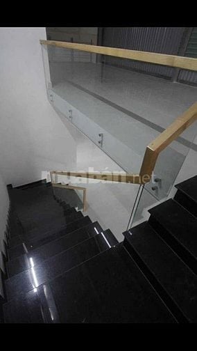 Cho thuê nhà đẹp mặt tiền 310A Lũy Bán Bích, P. Tân Phú, 6,6x29m