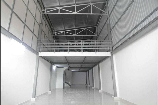 Cho thuê nhà đẹp mặt tiền 310A Lũy Bán Bích, P. Tân Phú, 6,6x29m