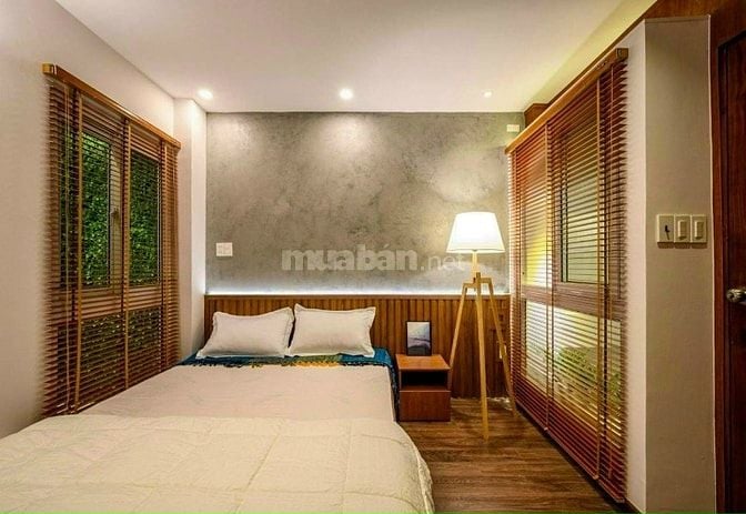Bán nhà MT đường 30m Bình Thành, 2 lầu, sân thượng, Quận Bình Tân.