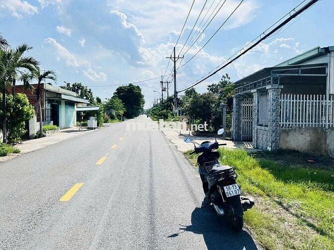 Bán lô mặt tiền Basa -Phước Hiệp- Củ Chi . DT 162m2, SHR,Giá 1 tỷ