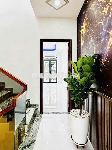 Nhà mới 100% dt66m2 đúc 5 tầng 5pn đẹp lung linh hxh Mã Lò,Q. Bình Tân