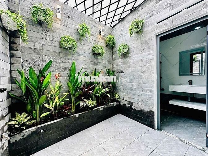 Nhà mới 100% dt66m2 đúc 5 tầng 5pn đẹp lung linh hxh Mã Lò,Q. Bình Tân