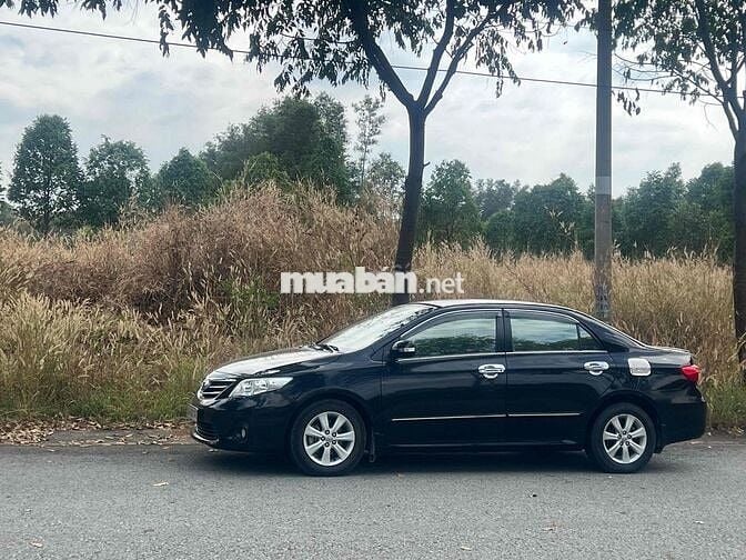 Toyota Corolla Altis 2011 1.8E AT - 73000 km