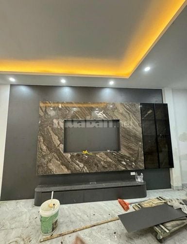 Siêu Phẩm Đống Đa Láng Trung - Cách 10m Ô tô - Thông Tứ Tung - Nhà mới