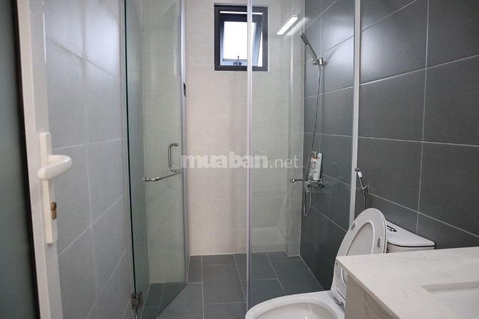 Bán nhà MT đường 30m Bình Thành, 2 lầu, sân thượng, Quận Bình Tân.