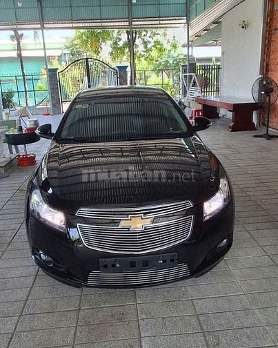 Bán xe Chevrolet Cruze màu đen, số tự động, đời 2015,.