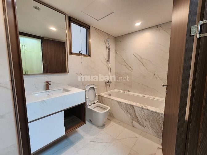 Cho thuê CC 3PN, 2WC, 131m2 giá ưu đãi tại M8, Midtown Phú Mỹ Hưng