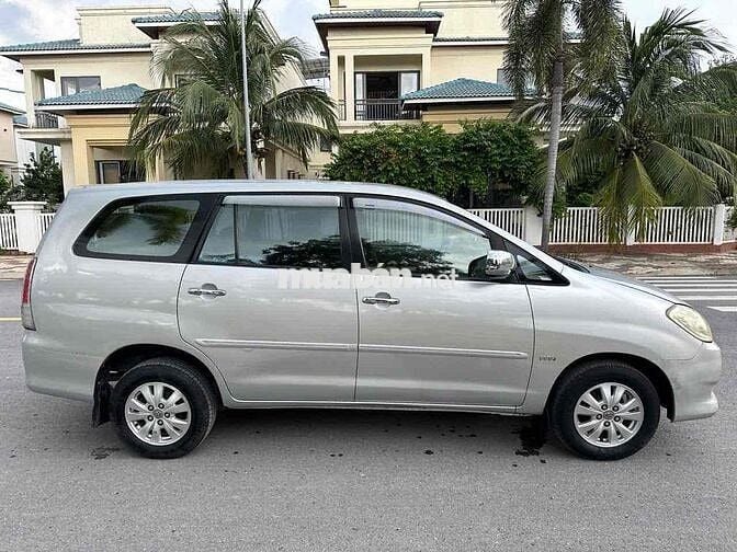 Toyota Innova đời 2009 chính chủ