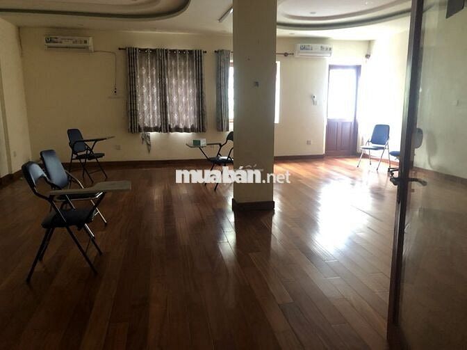 NHÀ CHO THUÊ HẺM LỚN HUỲNH VĂN BÁNH_ 7X20M_ TRỆT 3 LẦU SÂN THƯỢNG.