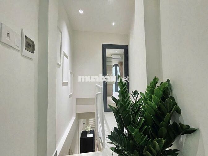 Nhà hẻm 13m2, 1 phòng ngủ, đường Nơ Trang Long, Q. Bình Thạnh