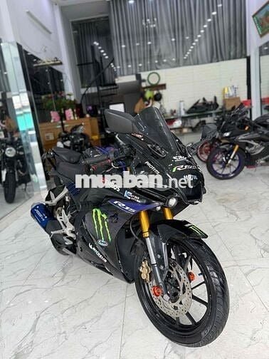 R15v3 Chính chủ bản monter