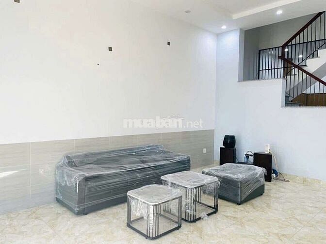 Cho thuê nhà 3 tầng mt cồn dầu 12 hòa xuân