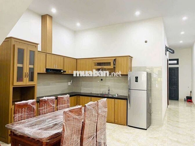 Cho thuê nhà 3 tầng mt cồn dầu 12 hòa xuân