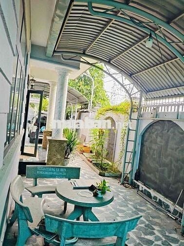 Cho thuê biệt thự góc 2 MT DX070, Định Hòa, TDM – Bình Dương