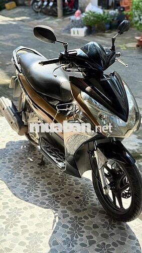 Xe tay ga Honda Air Blade màu đen