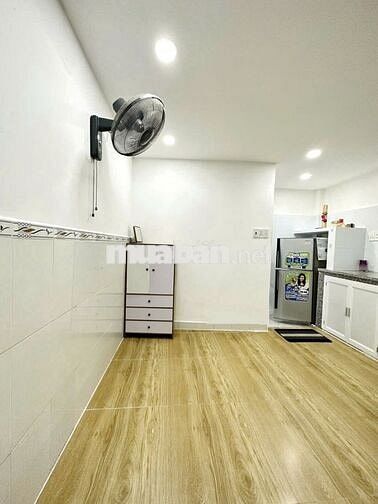 Nhà hẻm 17m2, 1 phòng ngủ, đường Nơ Trang Long, Q. Bình Thạnh