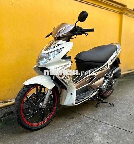 Hayate đẹp, máy êm thì thầm bao vọt biển SG