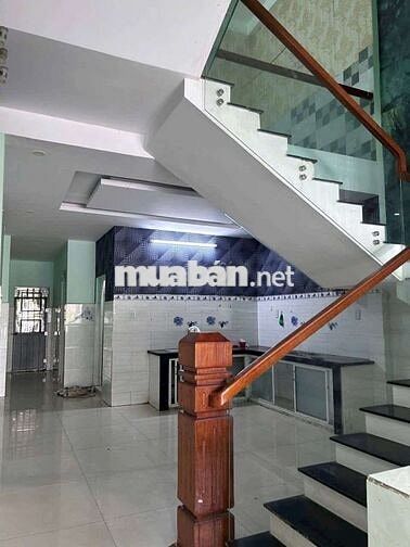 Cho thuê nguyên căn 2 tầng mặt tiền Trần Nguyên Đán