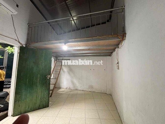 Phòng trọ 30m2 có gác xép ngõ 467 Lĩnh Nam