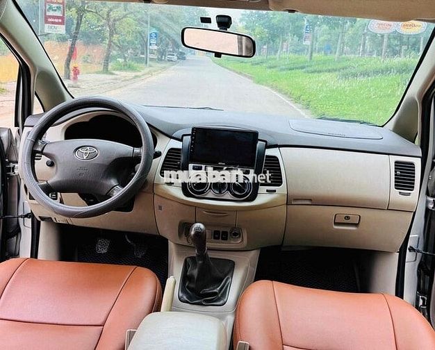 Toyota Innova 2009 G - 123000 km