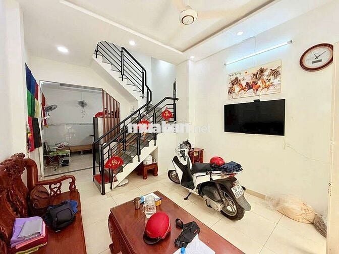 BÁN NHÀ HẺM 4,5M ÔTÔ VÀO TẬN CỬA 4x11 - 4 TẦNG GIÁ 6 TỶ NHỈNH TL