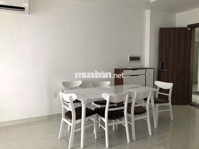 Cần bán gấp CH Green Field 686
Diện tích: 61m2,2pn,2WC,Giá 2,535tỷ