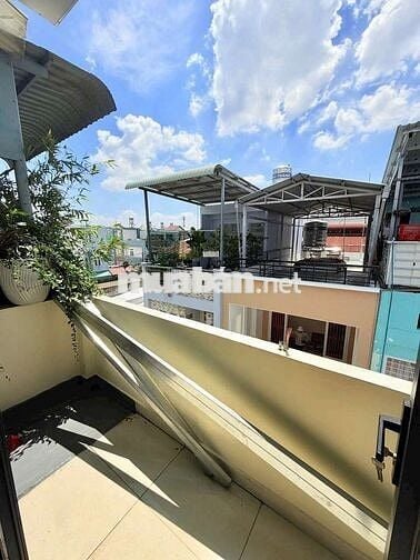 BÁN NHÀ HẺM 4,5M ÔTÔ VÀO TẬN CỬA 4x11 - 4 TẦNG GIÁ 6 TỶ NHỈNH TL