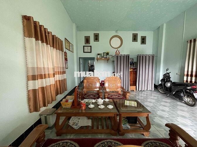 Nhà Lộc Nga - Bảo Lộc - DT 532m2 (MT 10m) sẵn 396m thổ cư đường lớn