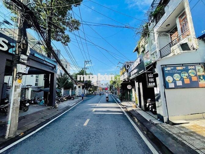 *** nhà đẹp mặt tiền Chương Dương ngay chợ Thủ Đức giá nhỉnh 30ty
