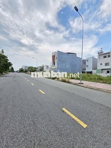 CẦN BÁN GẤP ĐẤT KHU DÂN CƯ GIA HOÀ – GẦN BẾN XE QUẬN 8