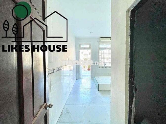 Studio Ban Công 40m2 Ngay Tô Ký Công Viên Phần Mềm Quang Trung