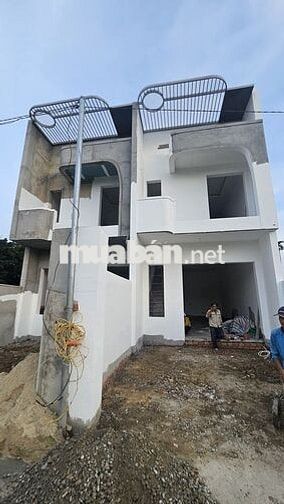 Bán nhà Giá *** Hiệp Thành. Đưòng xe hơi