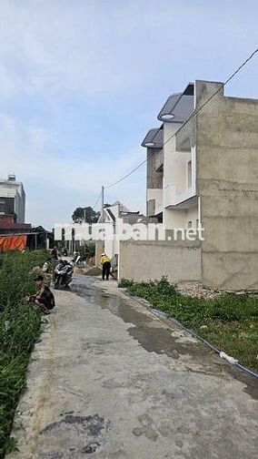 Bán nhà Giá *** Hiệp Thành. Đưòng xe hơi