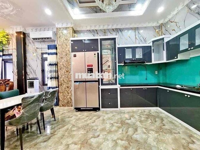 NHÀ MỚI, NHÀ BÈ, ĐẸP LUNG LINH, 3 TẦNG, 5.2 x 10m, HẺM XE HƠI, GIÁ 7 T