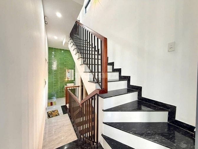 NHÀ MỚI Ở LIỀN-GỌI NGAY CHO EM-HUỲNH VĂN BÁNH-GIÁ 3,25TỶ-52,8m2