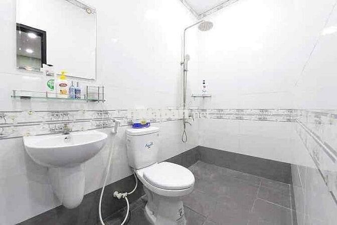 2PN CAO CẤP BAN CÔNG FULL NỘI THẤT ngay Đại Học Bách Khoa